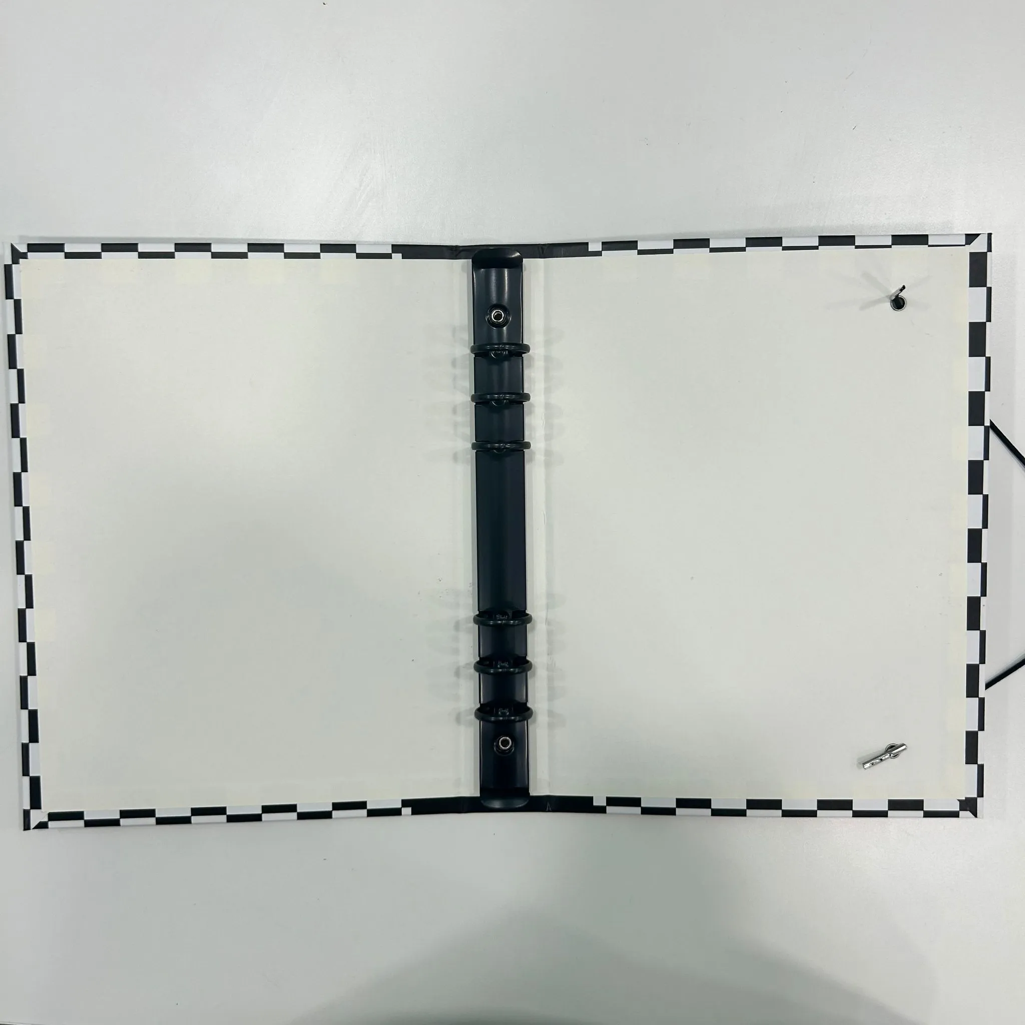 A5 Black And White Six Holes Photocard Binder